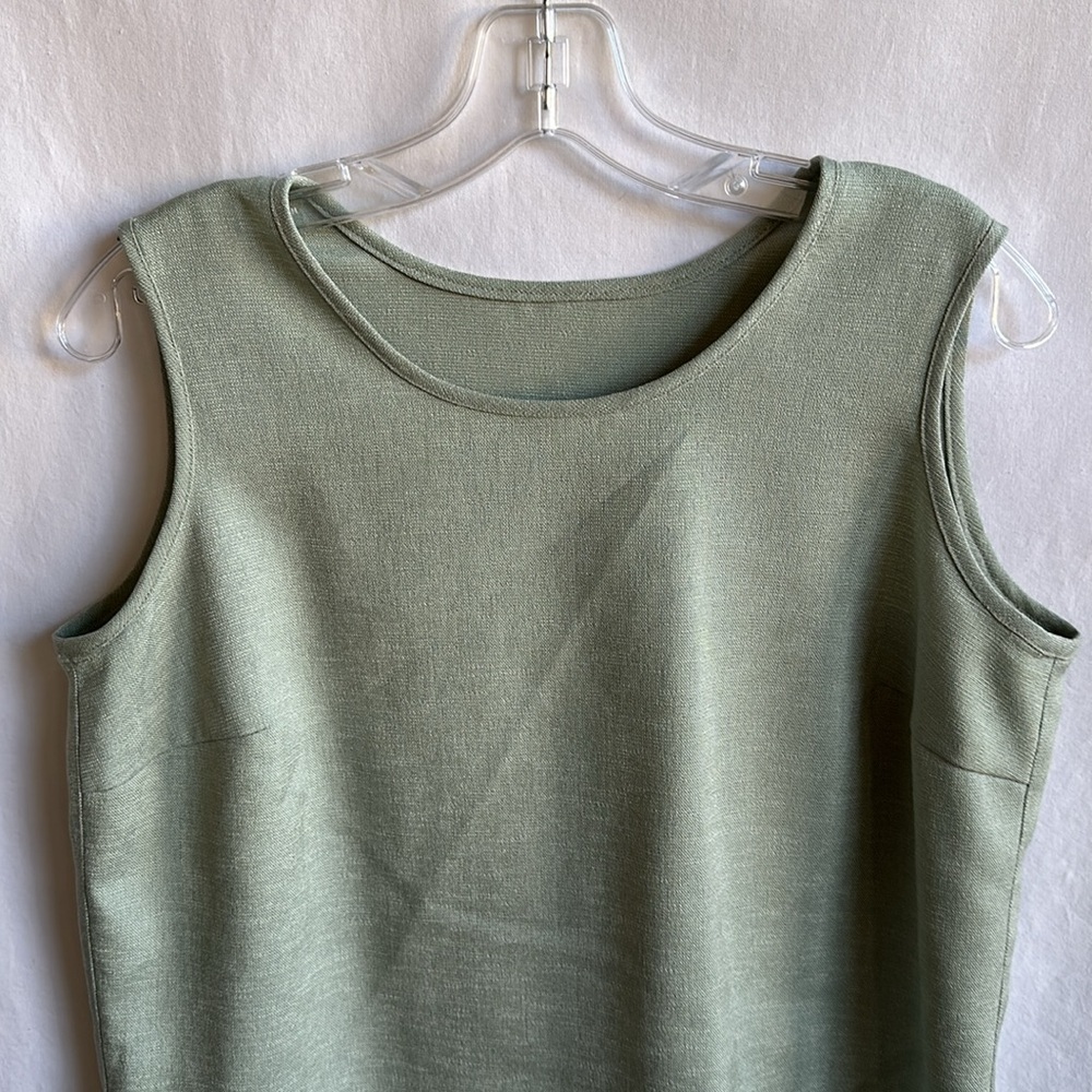 Celery green tank top, size L - Picture 2 of 4